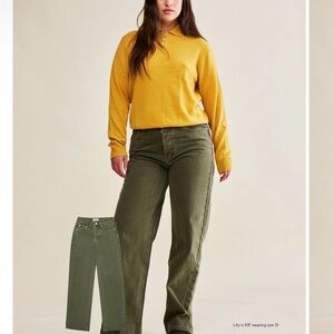 Women's Classic Straight Leg Jeans in Olive Green